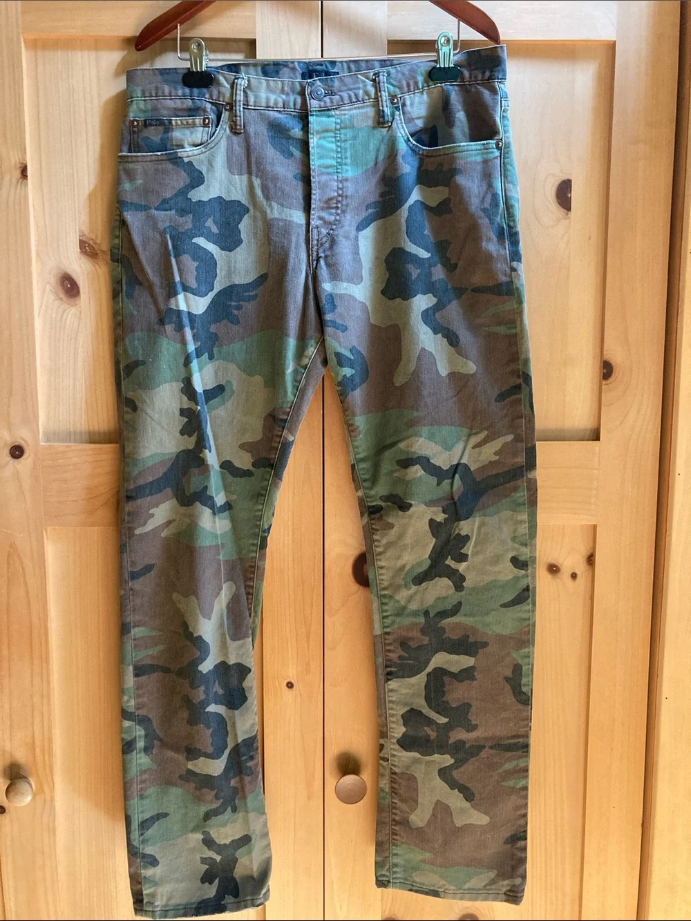Polo Ralph Lauren The Varick Slim Straight Camo Pants